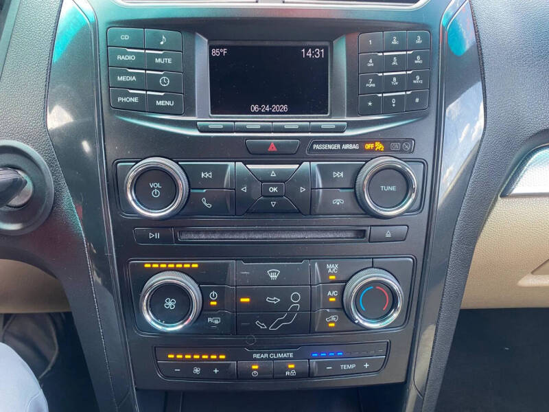 2016 Ford Explorer