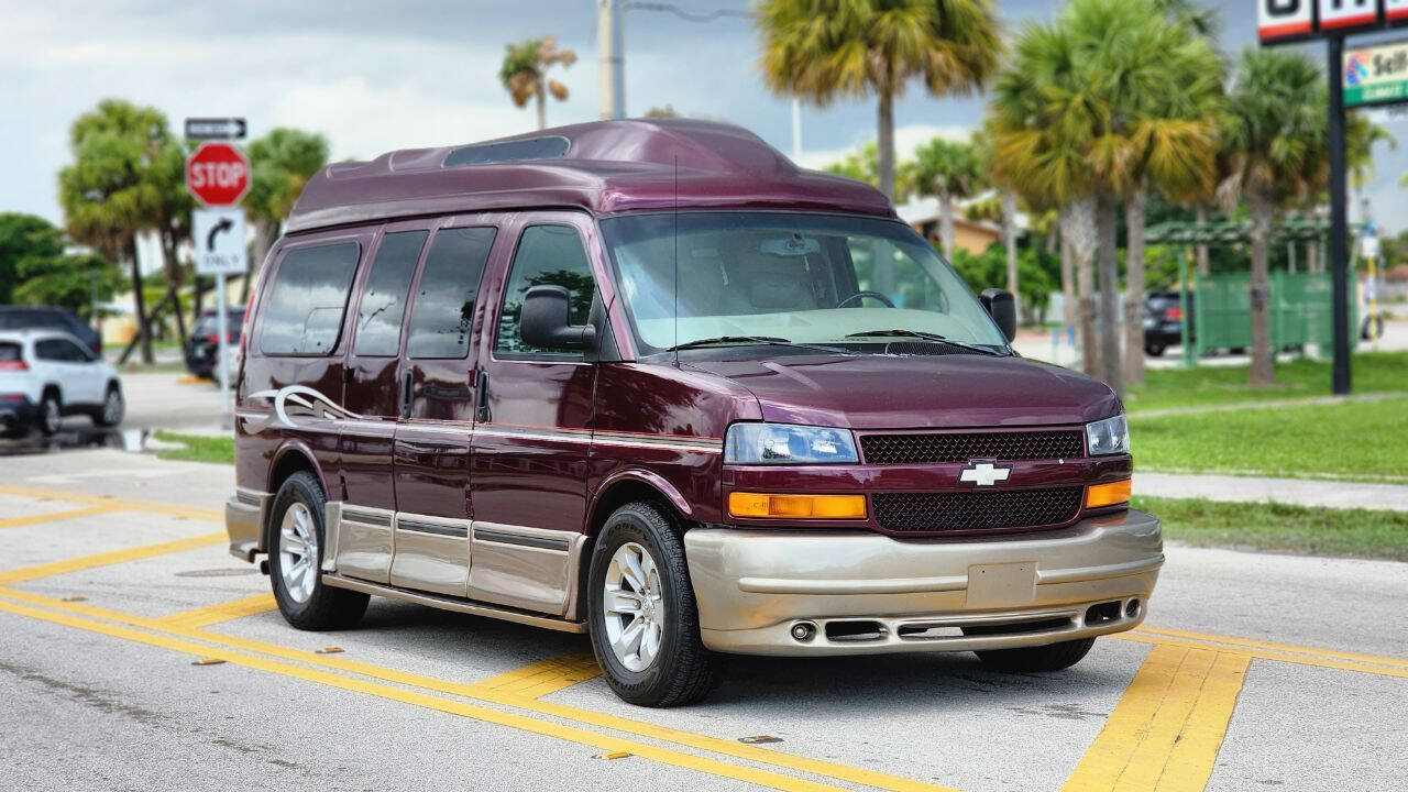 2004 Chevrolet Express  - $13,900
