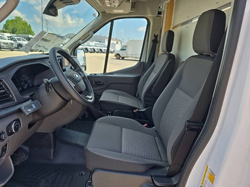 2025 Ford Transit 250