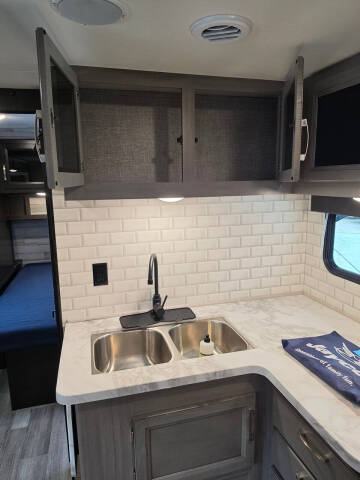 2022 Jayco Jay Feather