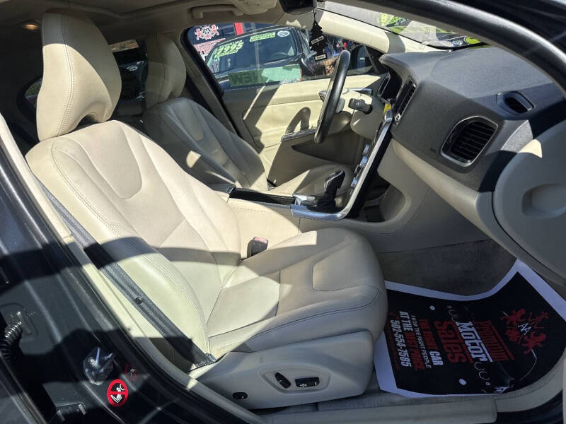 2015 Volvo S60 T5 Drive-E Premier