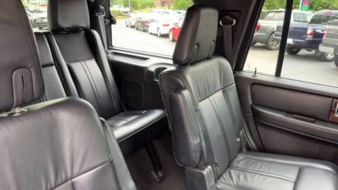 2017 Lincoln Navigator Select