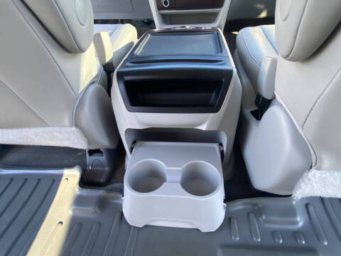 2013 Toyota Sienna XLE 8-Passenger