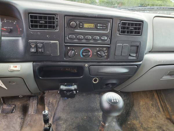 2004 Ford F-650 Super Duty