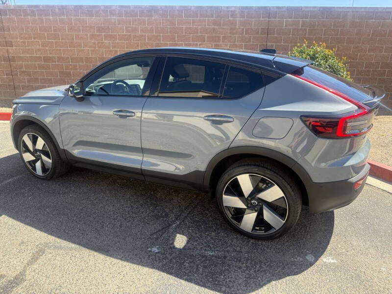 2022 Volvo C40 Recharge Pure Electric P8