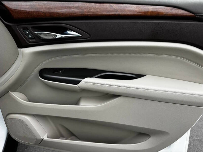 2012 Cadillac SRX Luxury Collection