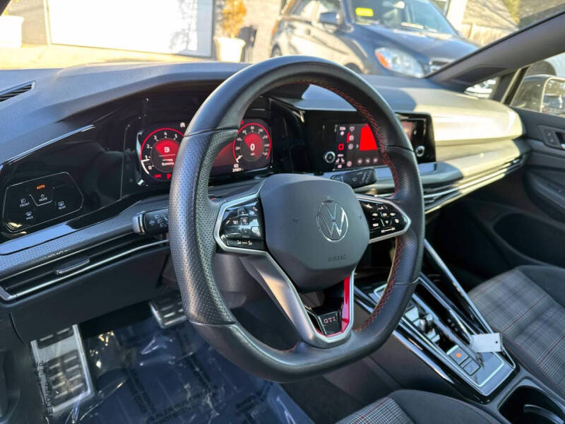 2024 Volkswagen Golf GTI S