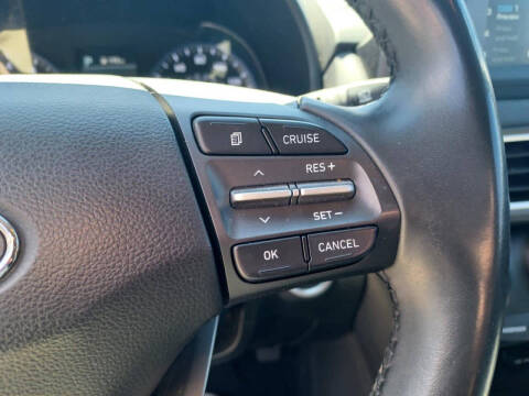 2021 Hyundai Kona SEL Plus