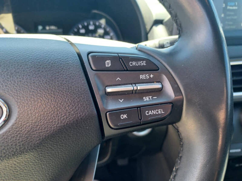 2021 Hyundai Kona SEL Plus