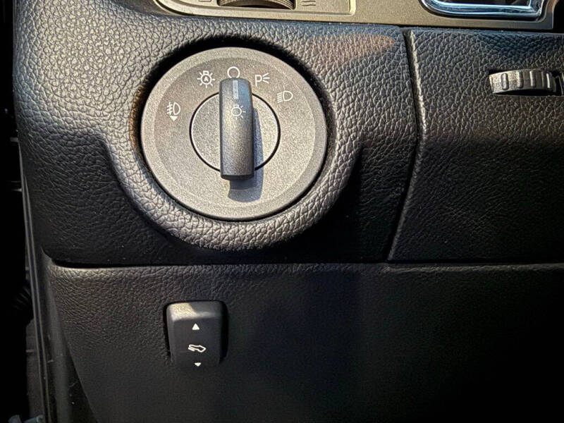 2011 Lincoln Navigator L