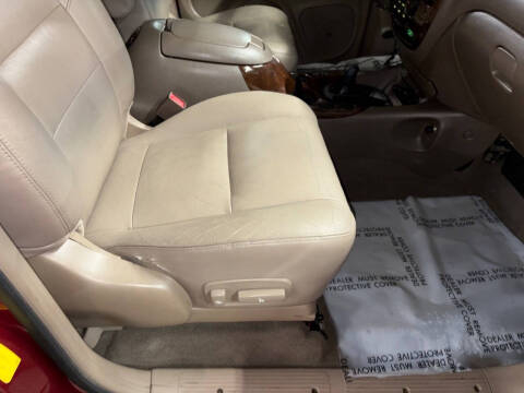 2002 Toyota Sequoia SR5