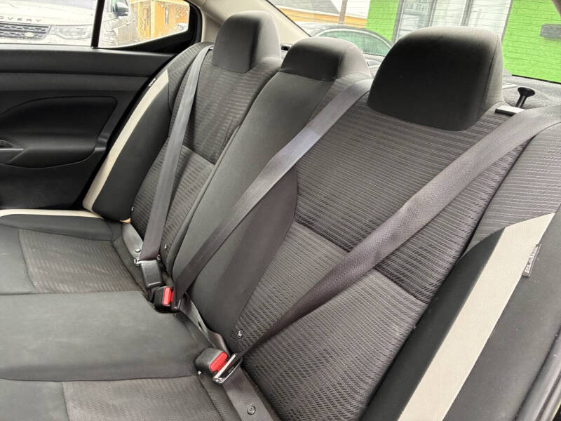 2021 Nissan Versa SV