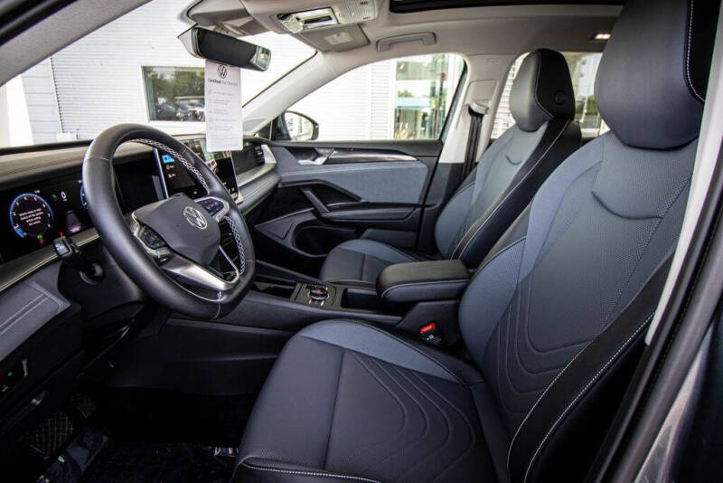 2025 Volkswagen Tiguan SE