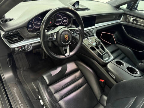 2019 Porsche Panamera Turbo