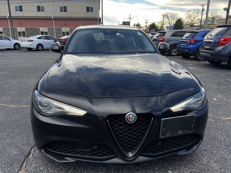 2019 Alfa Romeo Giulia Ti's photo