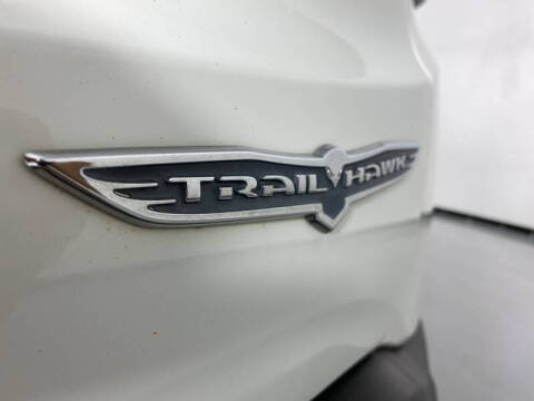 2017 Jeep Renegade Deserthawk