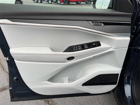 2025 Jeep Wagoneer S Limited