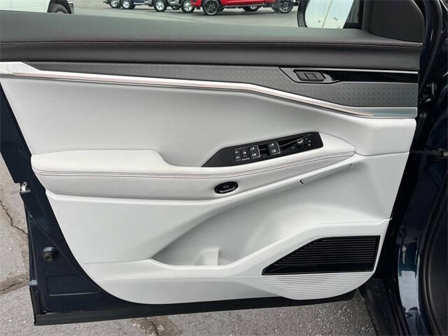 2025 Jeep Wagoneer S Limited