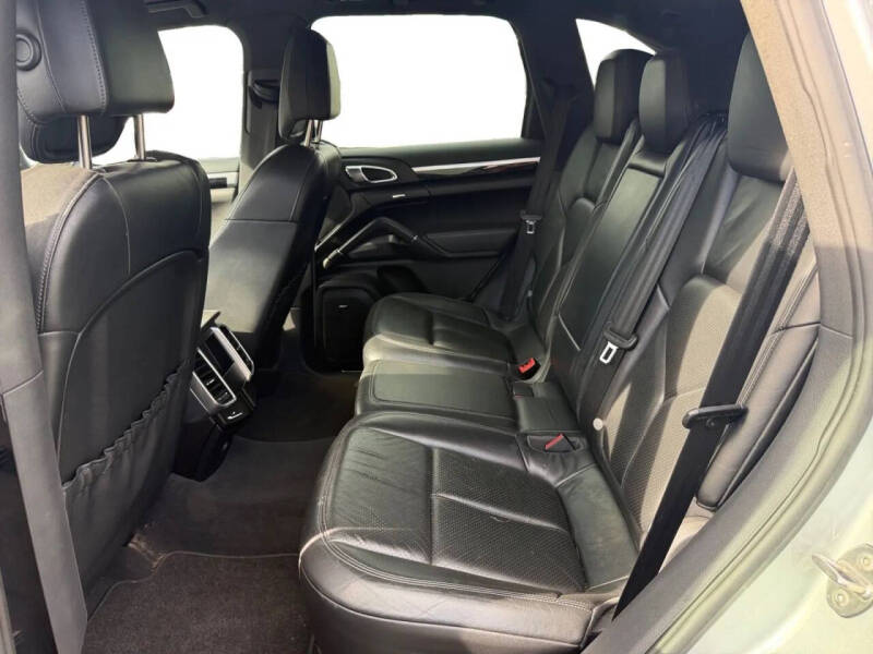 2011 Porsche Cayenne S