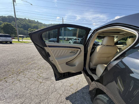 2018 Ford Taurus Limited