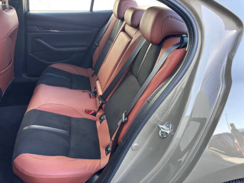 2025 Mazda Mazda3 Sedan 2.5 Carbon Turbo