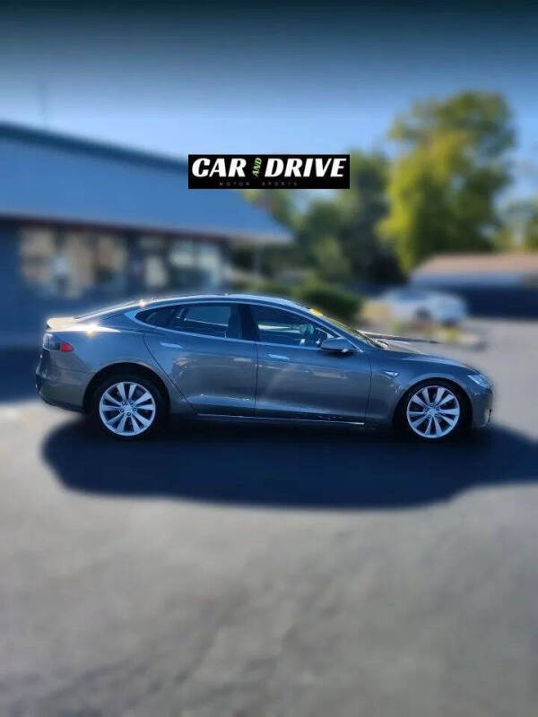2015 Tesla Model S