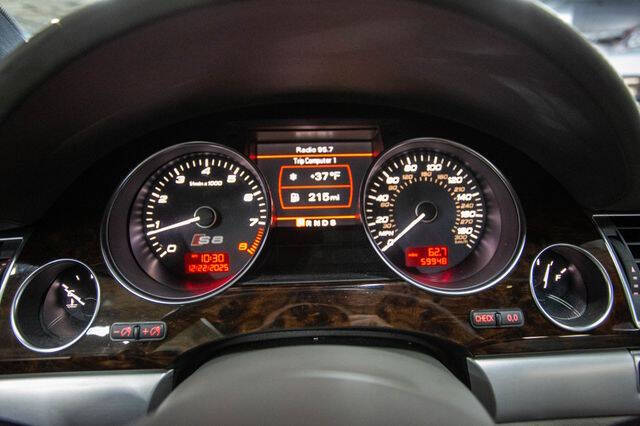 2009 Audi S8 quattro