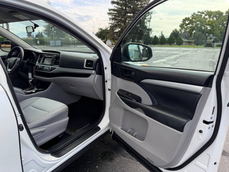 2014 Toyota Highlander LE Plus