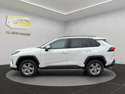 2022 Toyota RAV4 Hybrid XLE