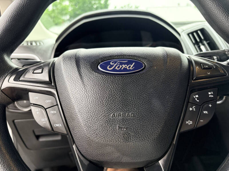 2015 Ford Edge SE