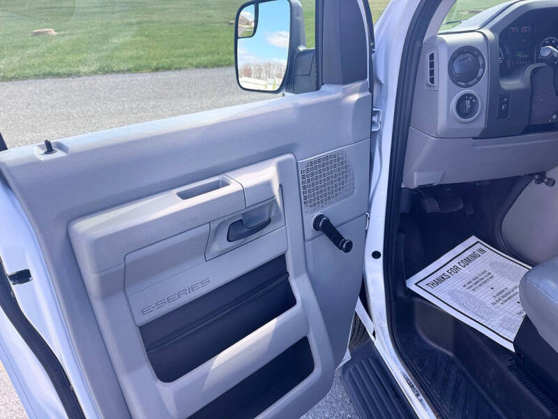 2014 Ford E-Series E-350 SD XL