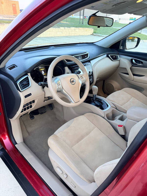 2015 Nissan Rogue SV