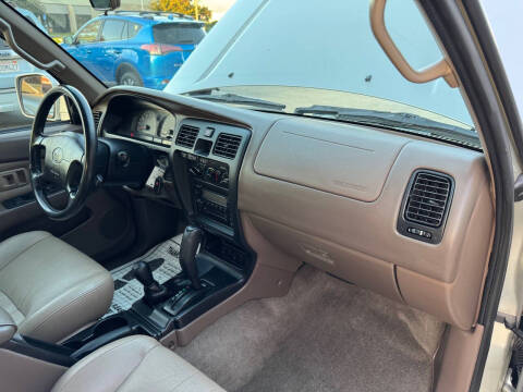 2001 Toyota 4Runner SR5