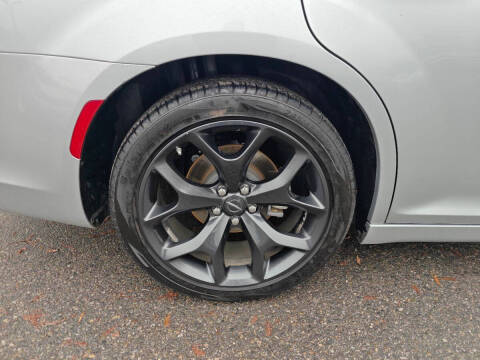 2023 Chrysler 300 S V6