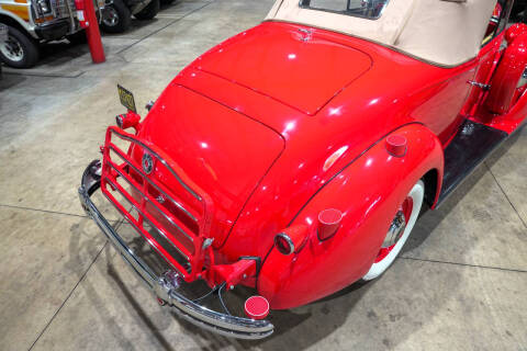 1937 Packard 120
