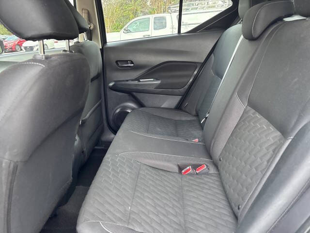 2023 Nissan Kicks SV