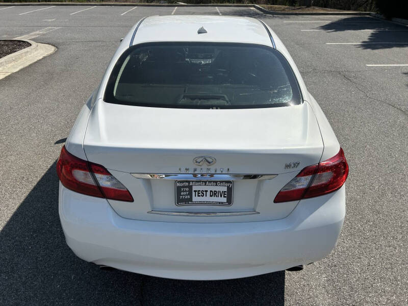 2012 Infiniti M37