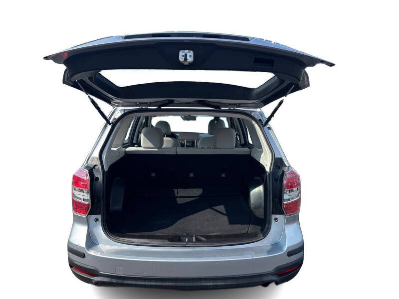 2014 Subaru Forester 2.5i