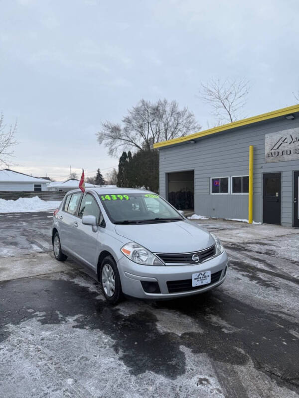 2010 Nissan Versa 1.8 S