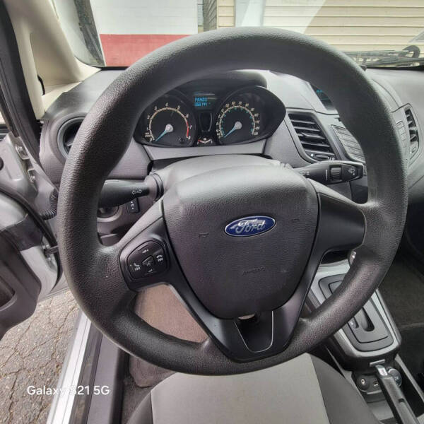 2016 Ford Fiesta S