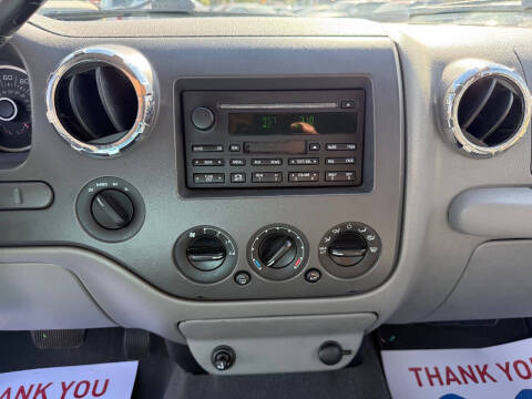 2005 Ford Expedition XLS