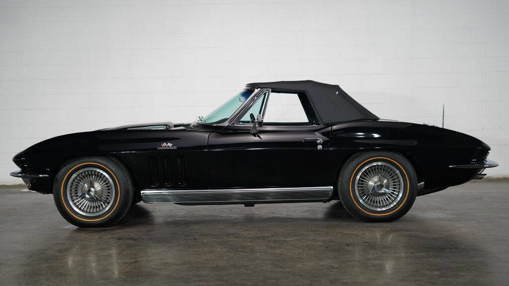 1966 Chevrolet Corvette 8