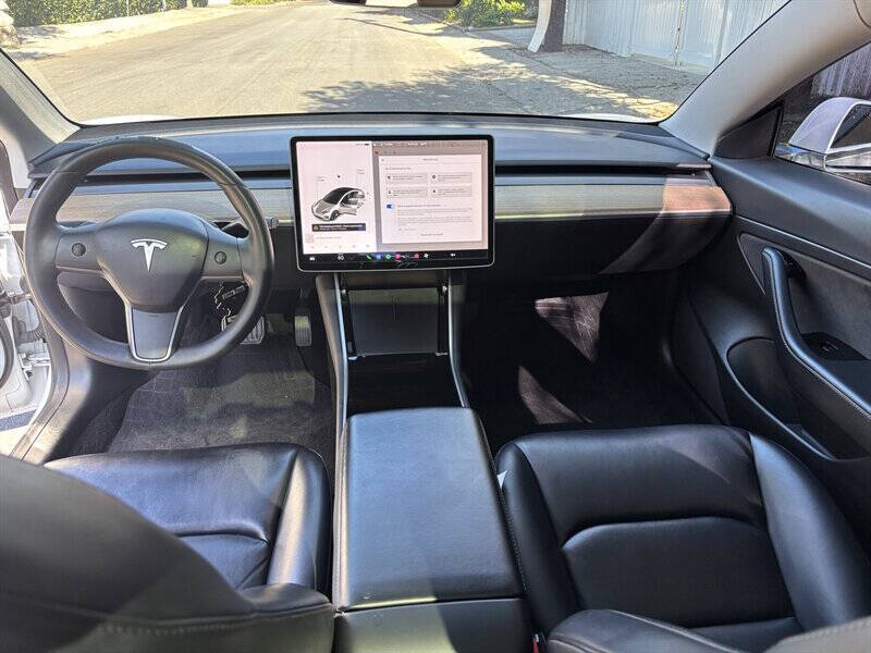 2020 Tesla Model 3 Standard Range Plus