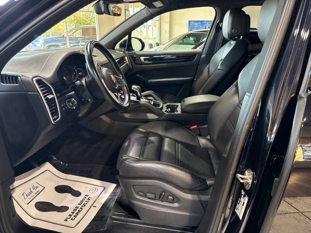 2022 Porsche Cayenne