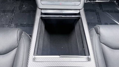 2022 Tesla Model S Plaid