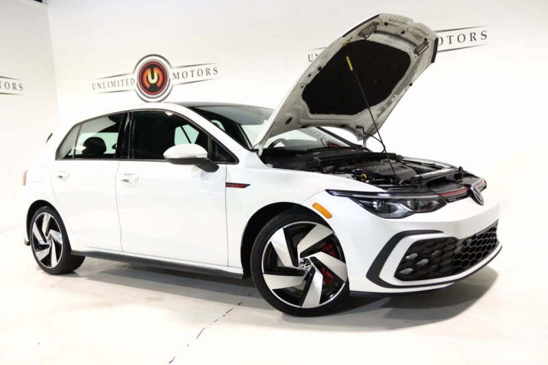 2022 Volkswagen Golf GTI SE