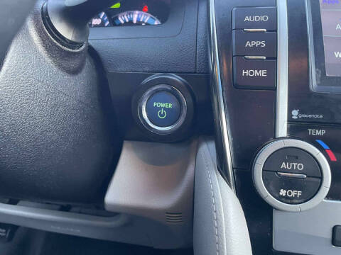 2014 Toyota Camry Hybrid XLE