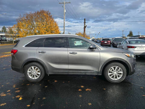 2016 Kia Sorento LX