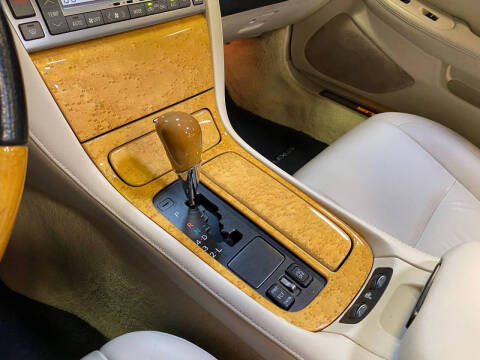 2005 Lexus SC 430