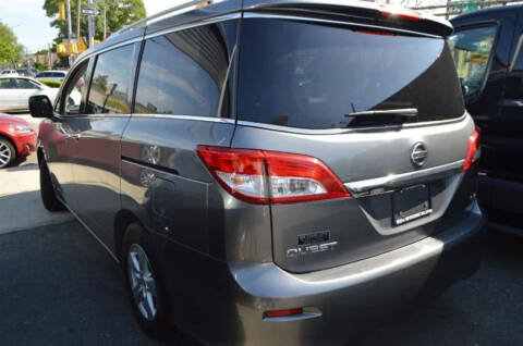 2017 Nissan Quest SV